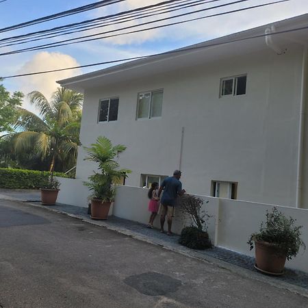 Appartement Sunset View Self Catering à Anse Boileau Extérieur photo