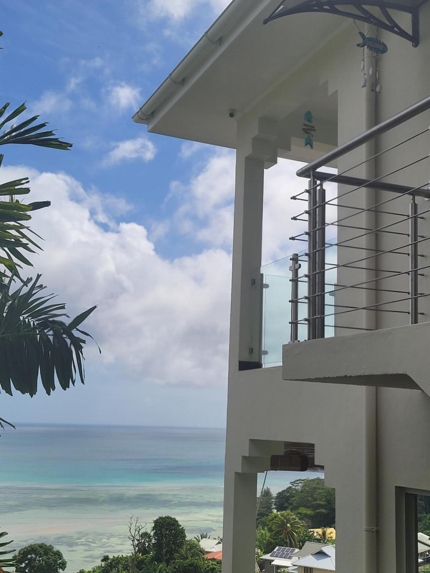 Appartement Sunset View Self Catering à Anse Boileau Extérieur photo