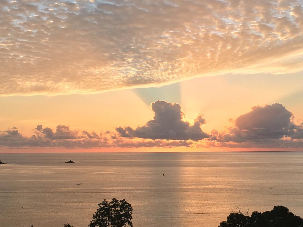 Appartement Sunset View Self Catering à Anse Boileau Extérieur photo