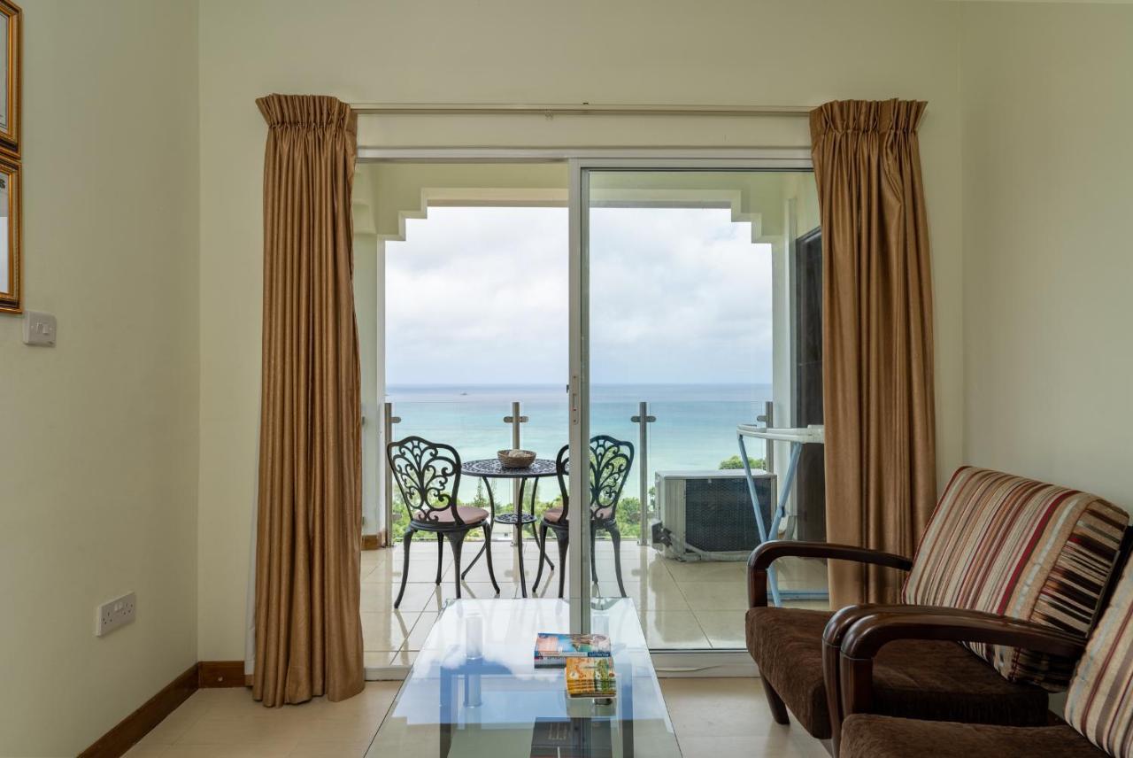 Appartement Sunset View Self Catering à Anse Boileau Extérieur photo